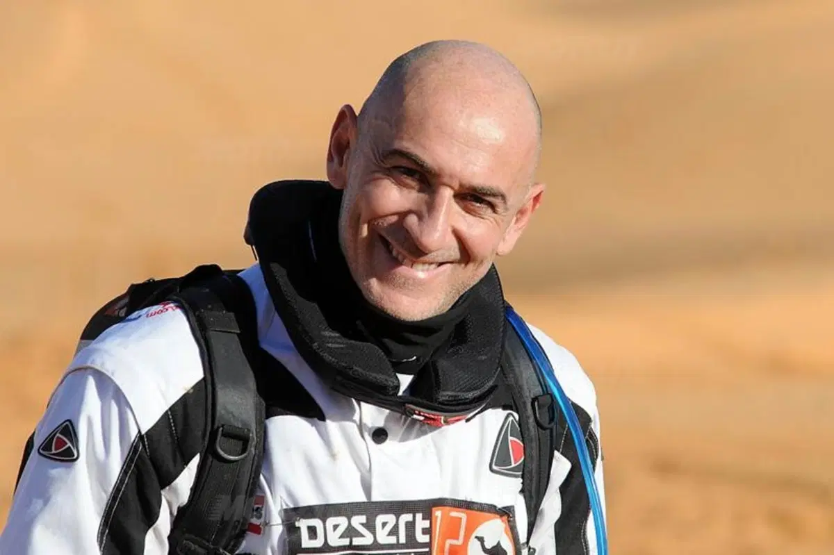 Sergio Sgrilli: “Mi sono messo il casco e l’ho portato per quattro mesi, abbandonando tutto e tutti” (4)