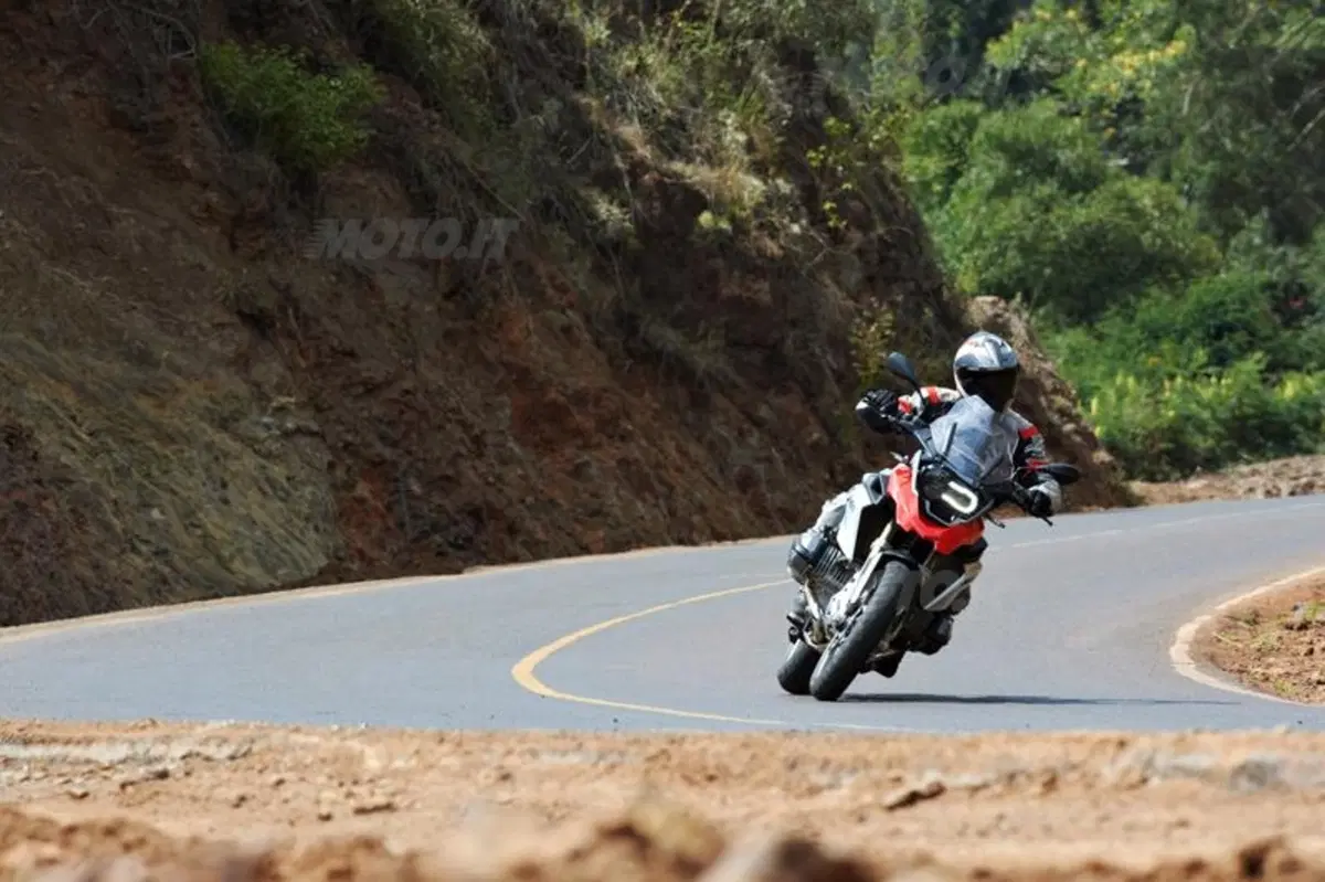 Nuova BMW R1200GS. Prezzo e inizio vendita (33)