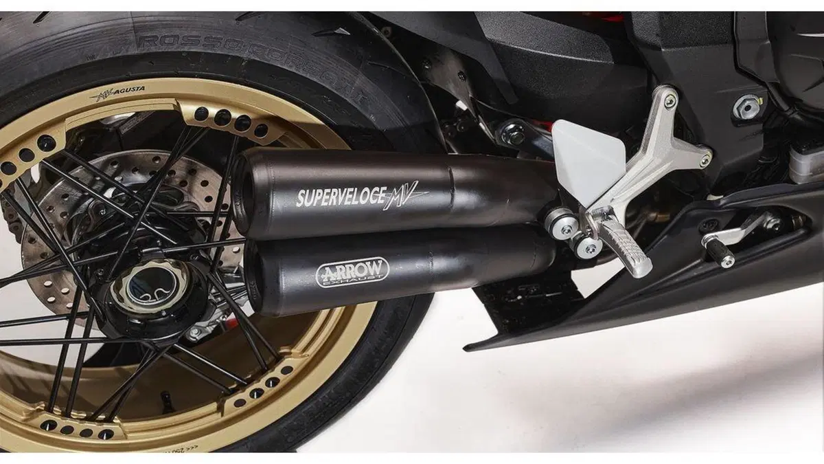 MV Agusta Superveloce 75° Anniversario. Appena arrivata è già sold out (13)