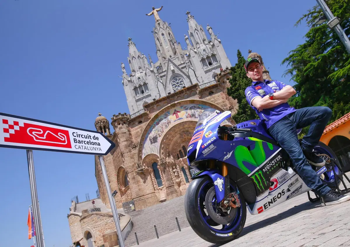 MotoGP 2016. Lorenzo conclude in testa la prima giornata di prove a Barcellona