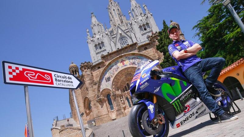 MotoGP 2016. Lorenzo conclude in testa la prima giornata di prove a Barcellona