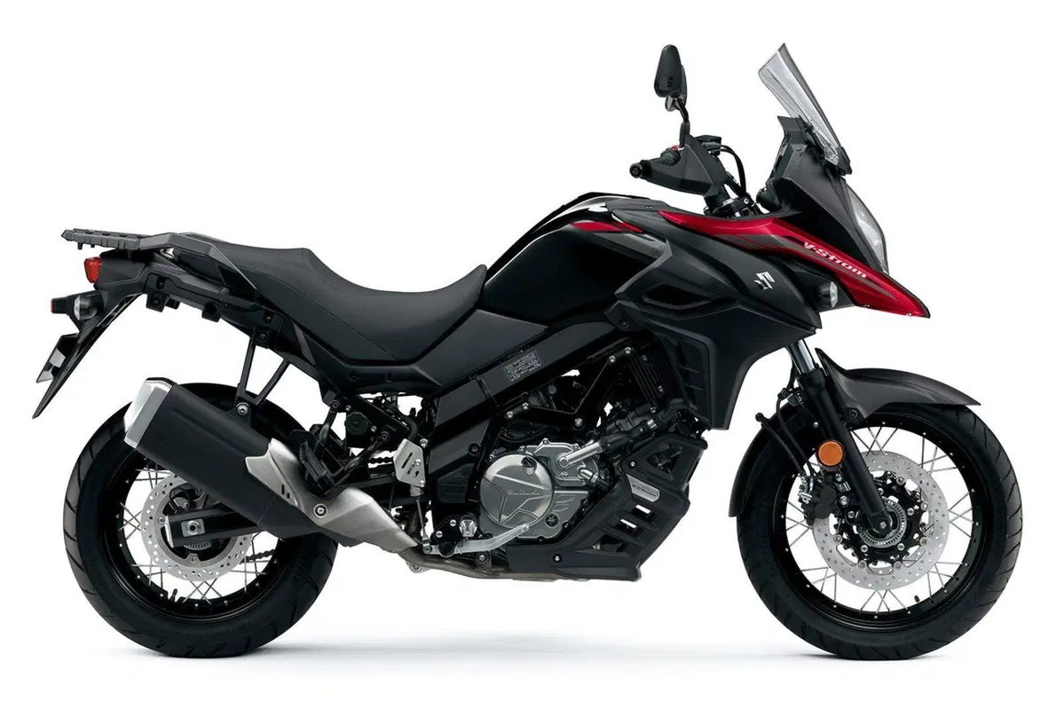 Suzuki V-Strom 650 XT 2021: Euro 5 e nuovi colori. Svelata in Australia (2)