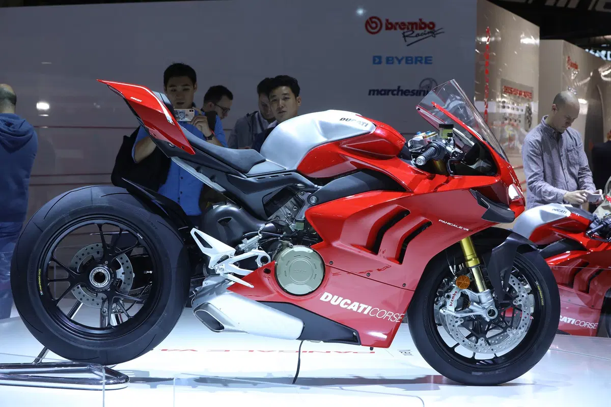 EICMA 2018: Ducati Panigale V4R, foto, video e dati (7)