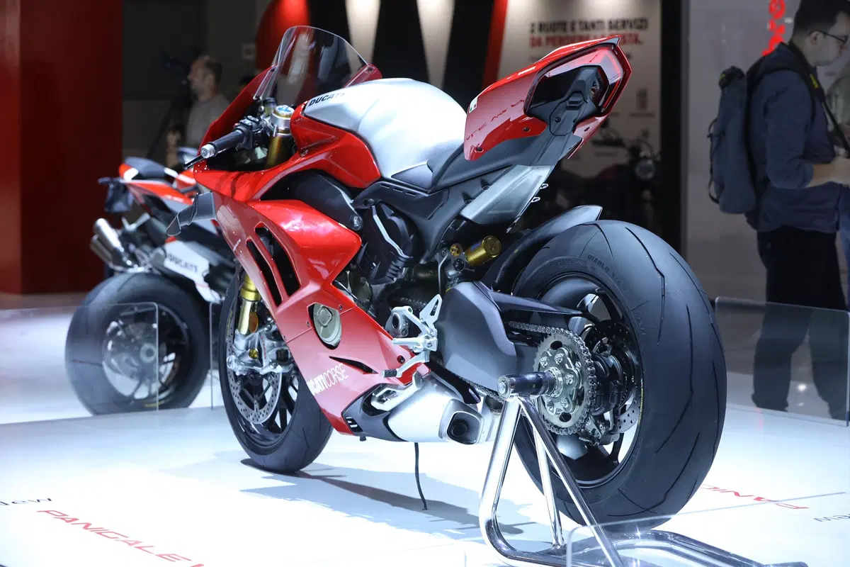 EICMA 2018: Ducati Panigale V4R, foto, video e dati (8)