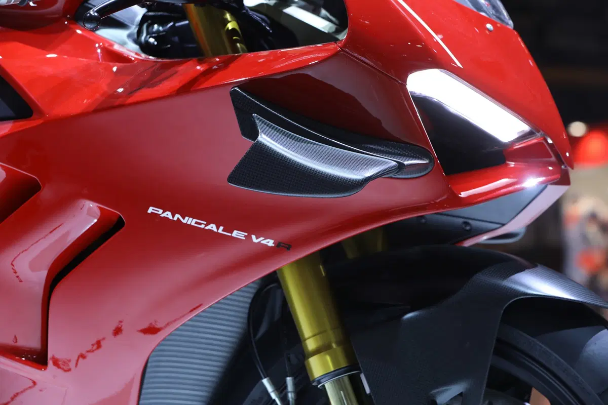 EICMA 2018: Ducati Panigale V4R, foto, video e dati (10)