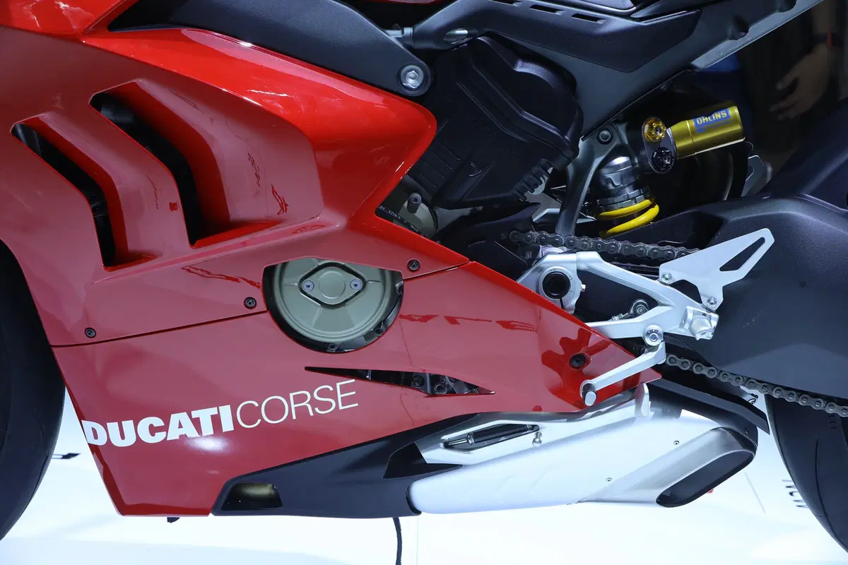 EICMA 2018: Ducati Panigale V4R, foto, video e dati (13)