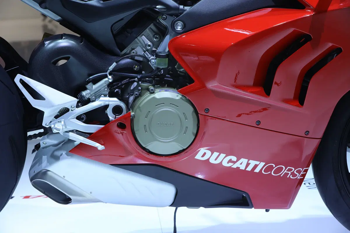 EICMA 2018: Ducati Panigale V4R, foto, video e dati (16)