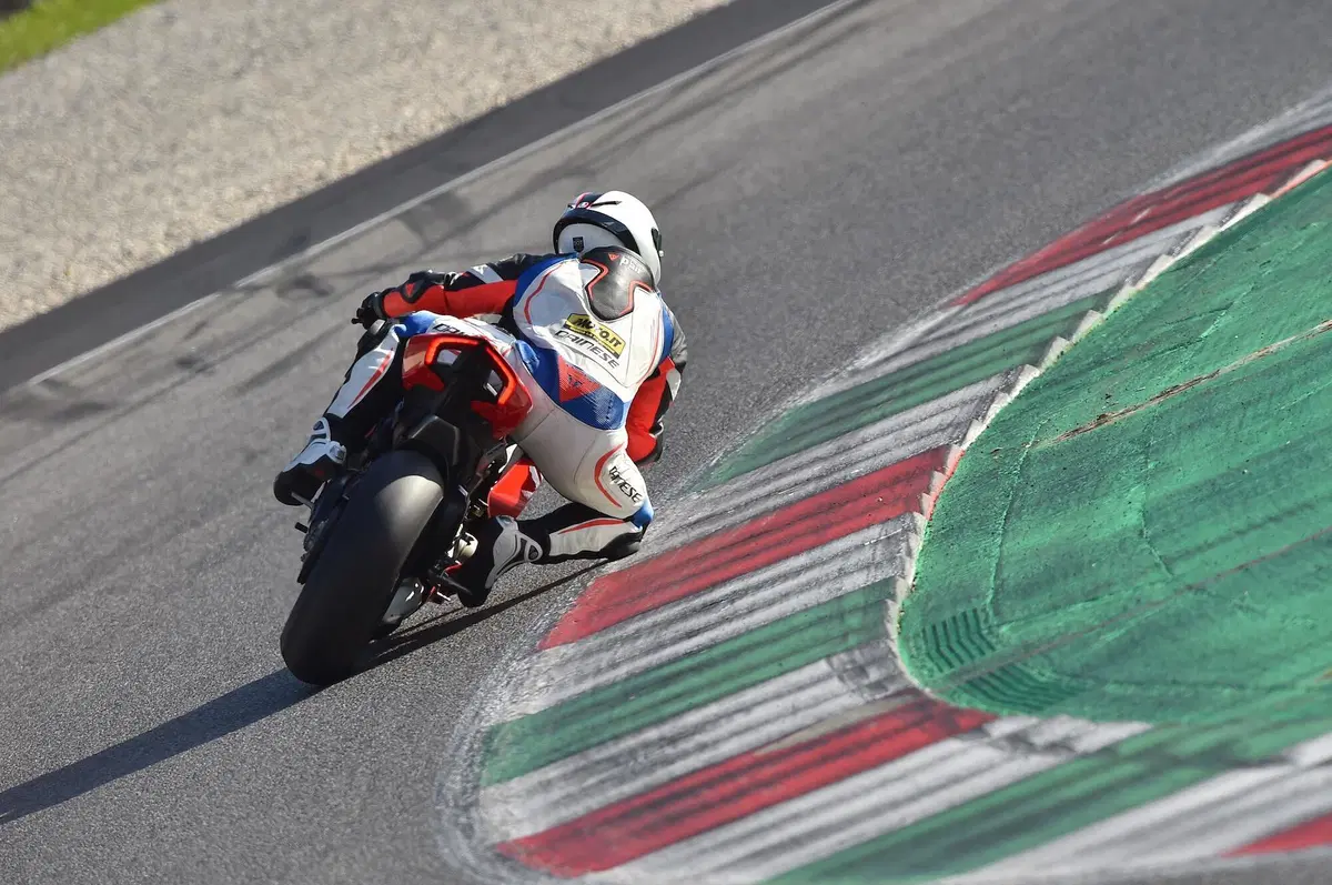 EICMA 2018: Ducati Panigale V4R, foto e dati (2)
