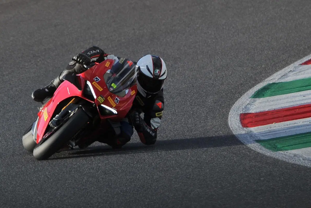 EICMA 2018: Ducati Panigale V4R, foto e dati