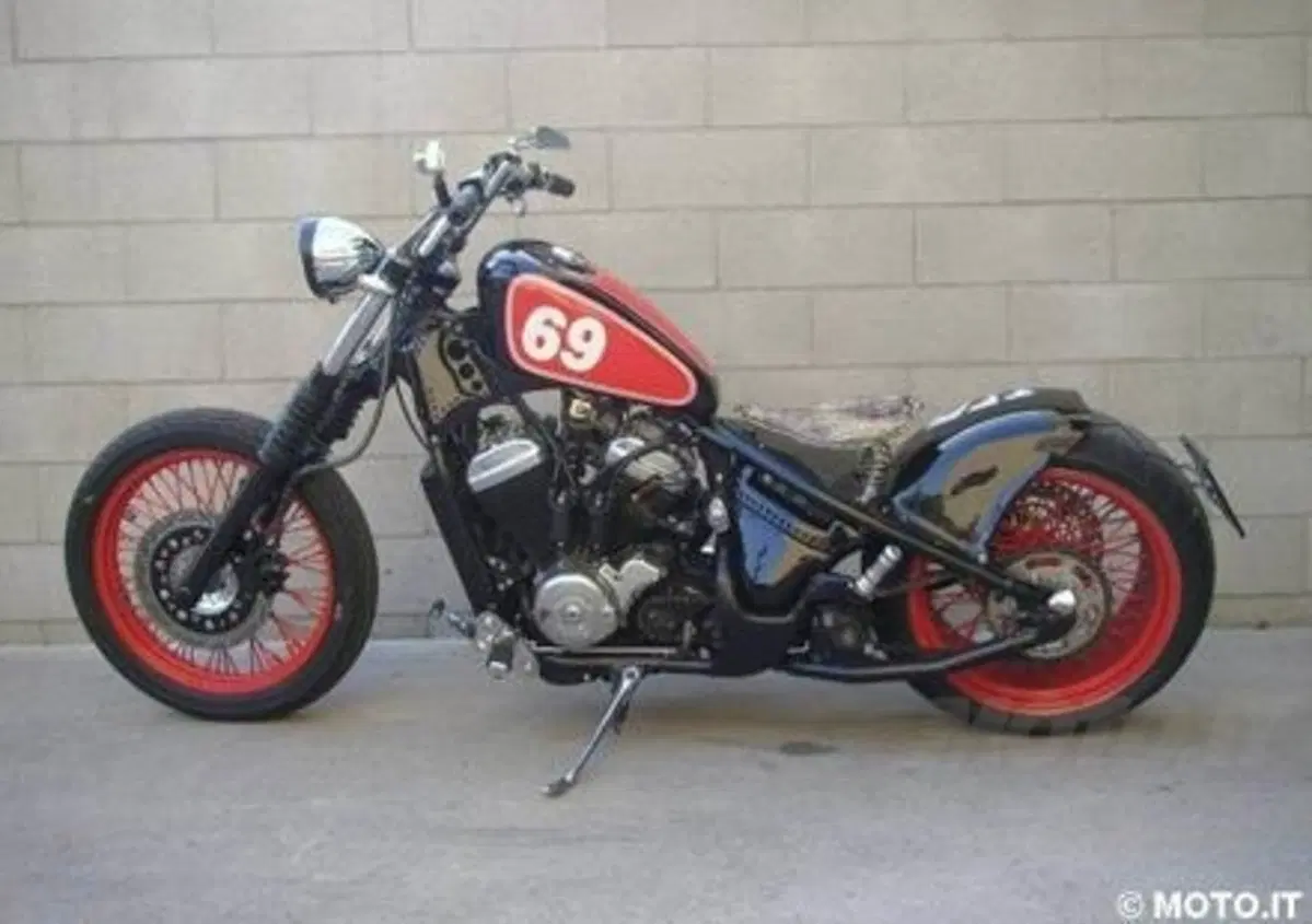 Le Strane di Moto.it: Honda VT600 Shadow bobber