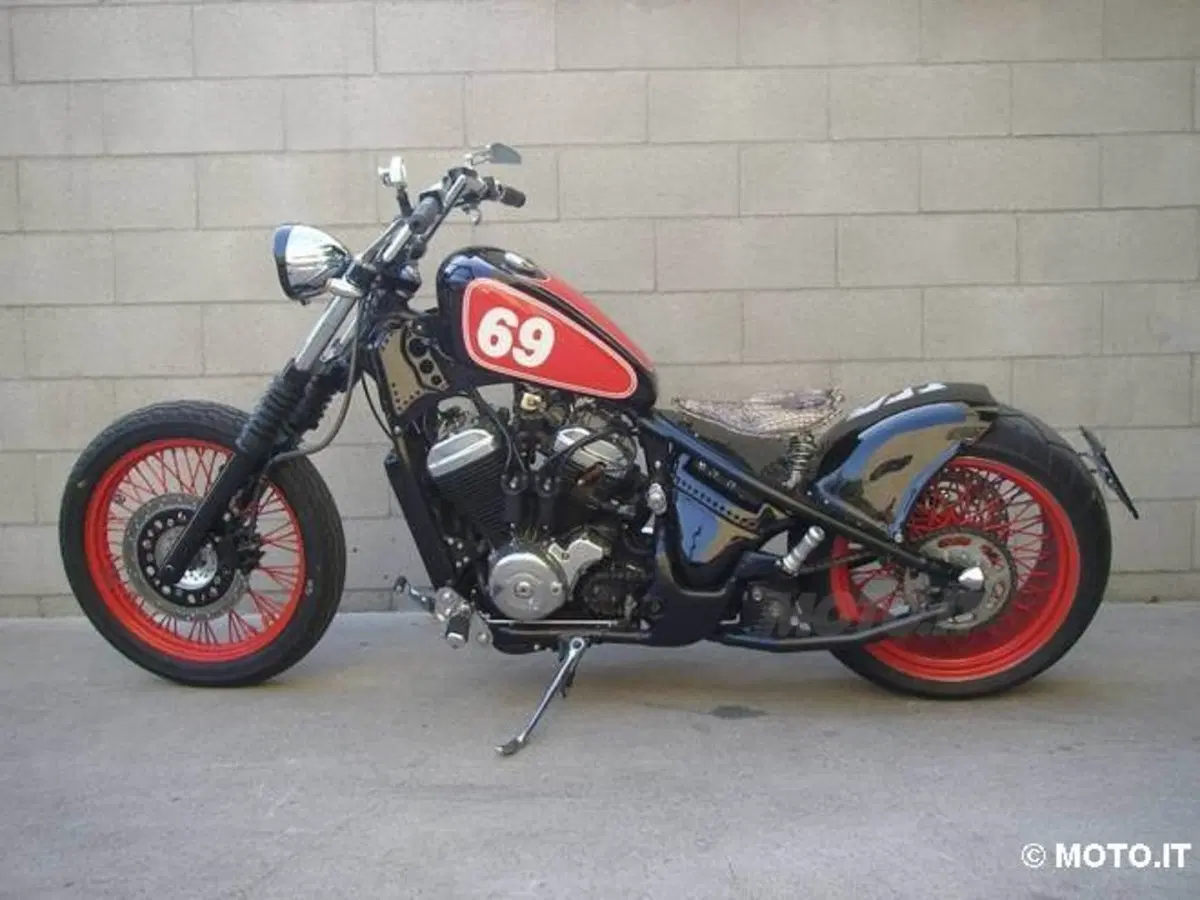Le Strane di Moto.it: Honda VT600 Shadow bobber
