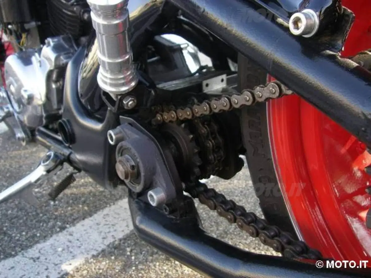 Le Strane di Moto.it: Honda VT600 Shadow bobber (3)