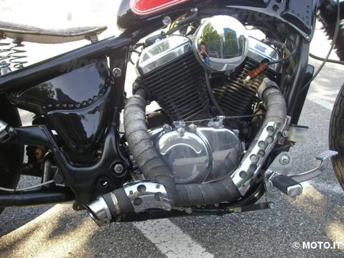 Le Strane di Moto.it: Honda VT600 Shadow bobber (5)