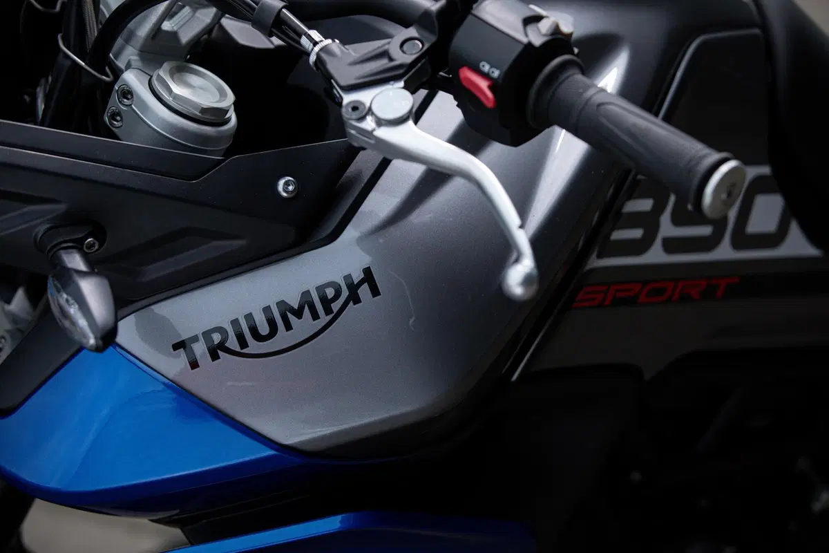 Nuova Triumph Tiger 850 Sport: Crossover a vocazione stradale (13)
