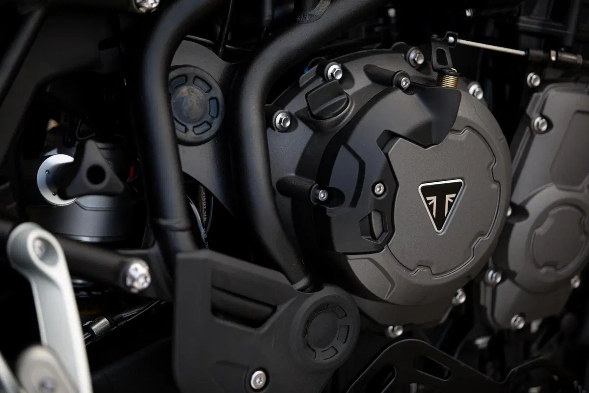 Nuova Triumph Tiger 850 Sport: Crossover a vocazione stradale (2)