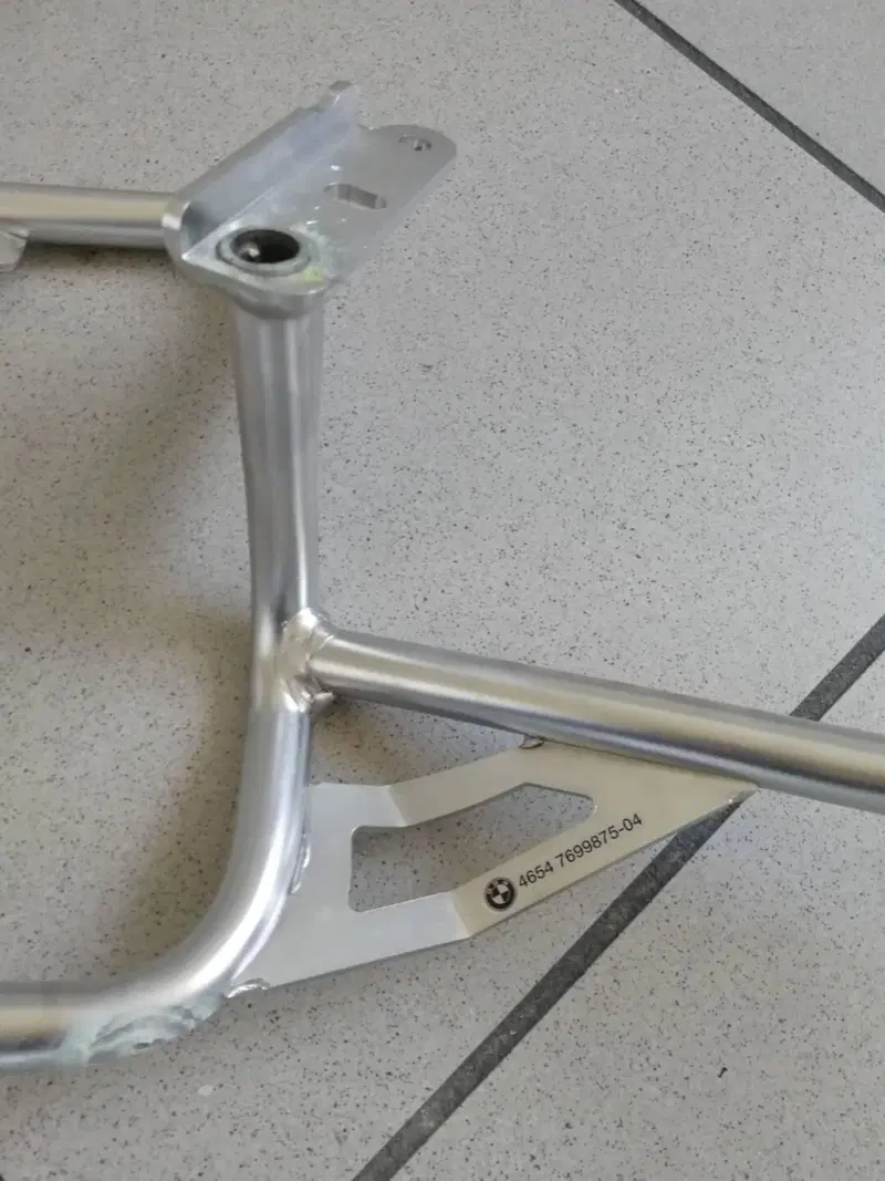 SUPPORTO SX VALIGIA BMW R1200GS ADV (2)