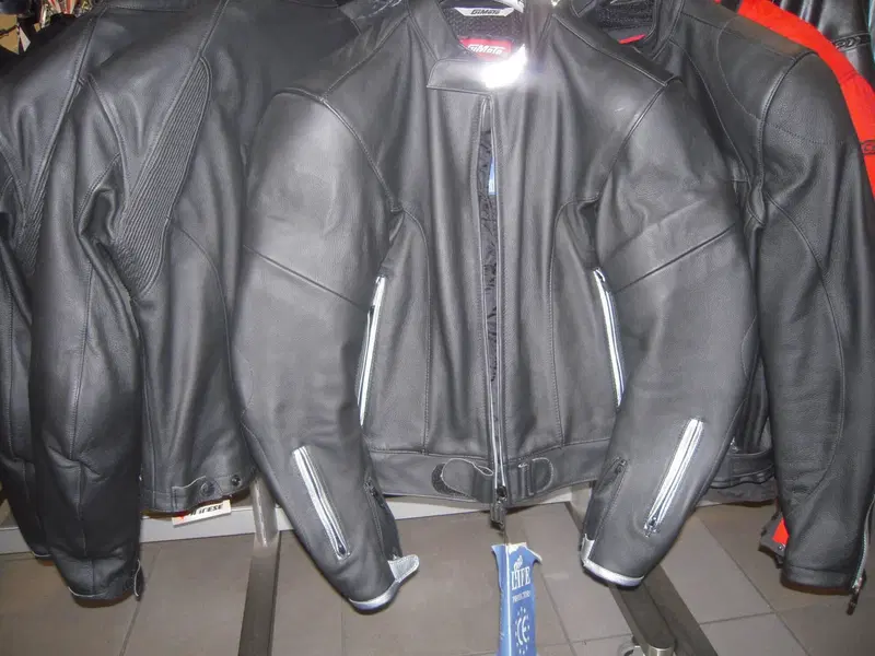 GIACCA MOTO IN PELLE NERA GIMOTO TG. 52