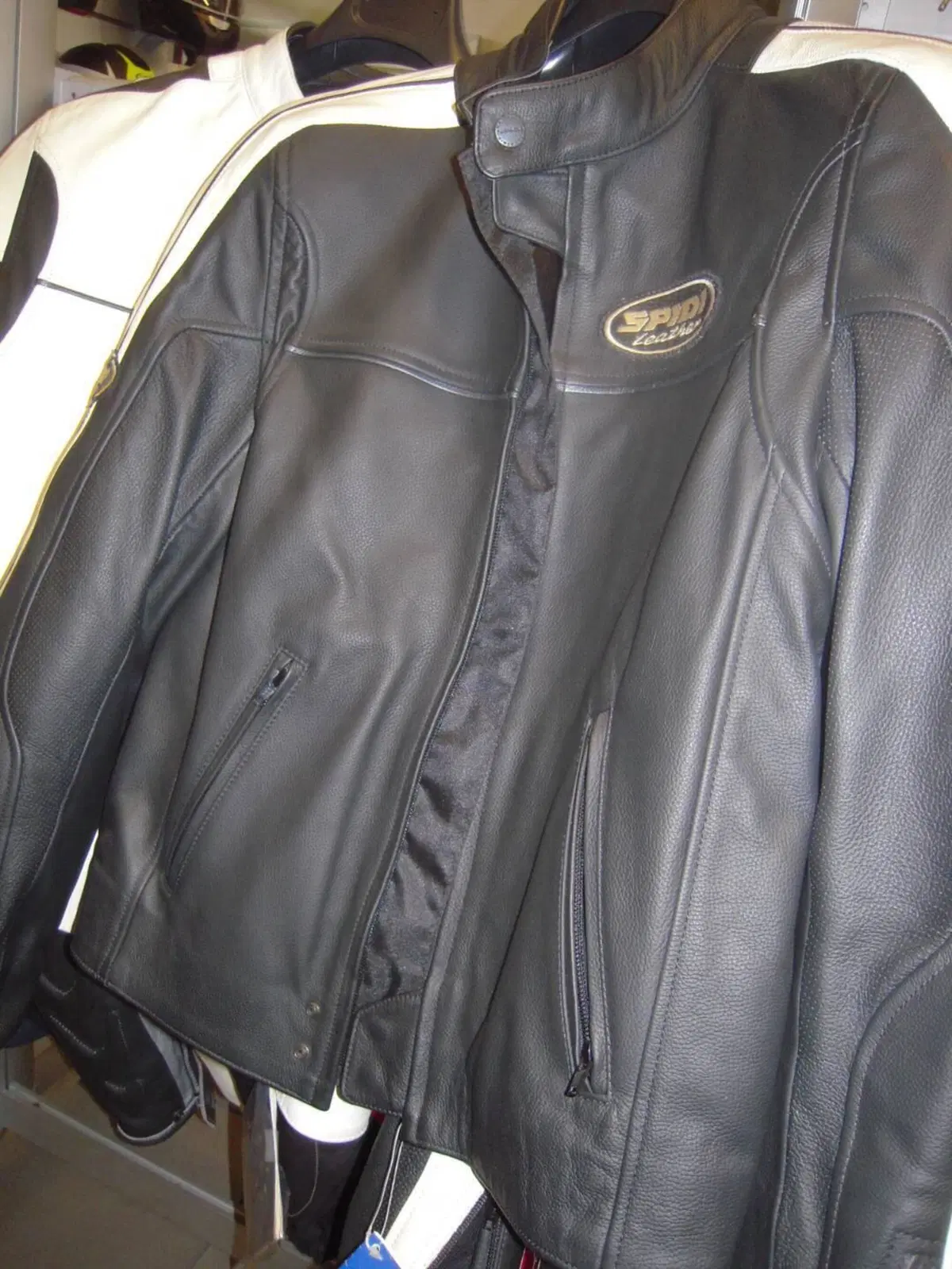 GIACCA MOTO IN PELLE UNISEX SPIDI (3)
