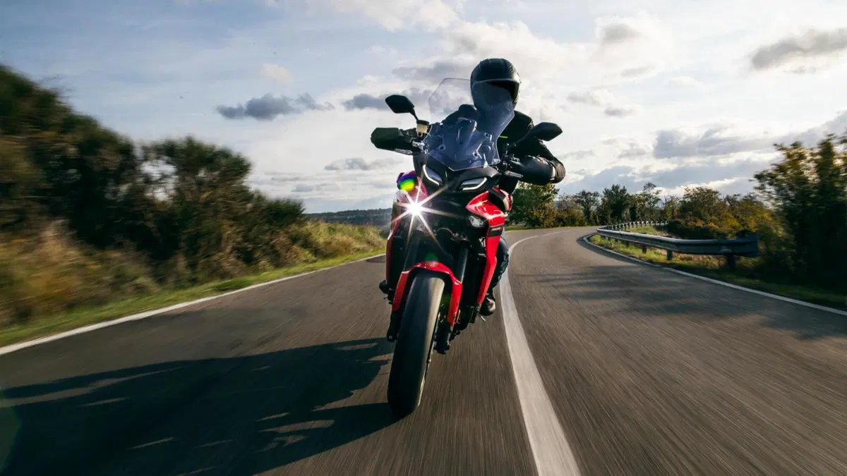 Yamaha, nuove Tracer 9 e Tracer 9 GT 2021