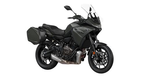 Yamaha Tracer 7 GT 2021. Foto e prezzo (2)