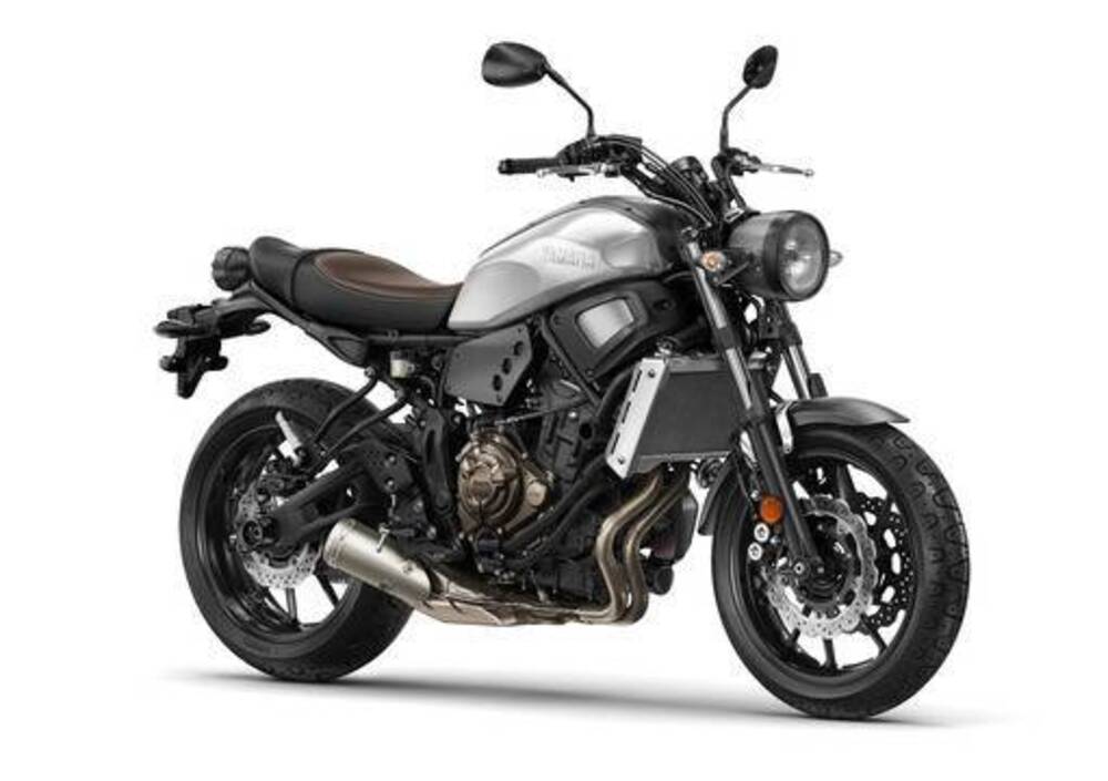 Yamaha XSR 700 (2021) (4)