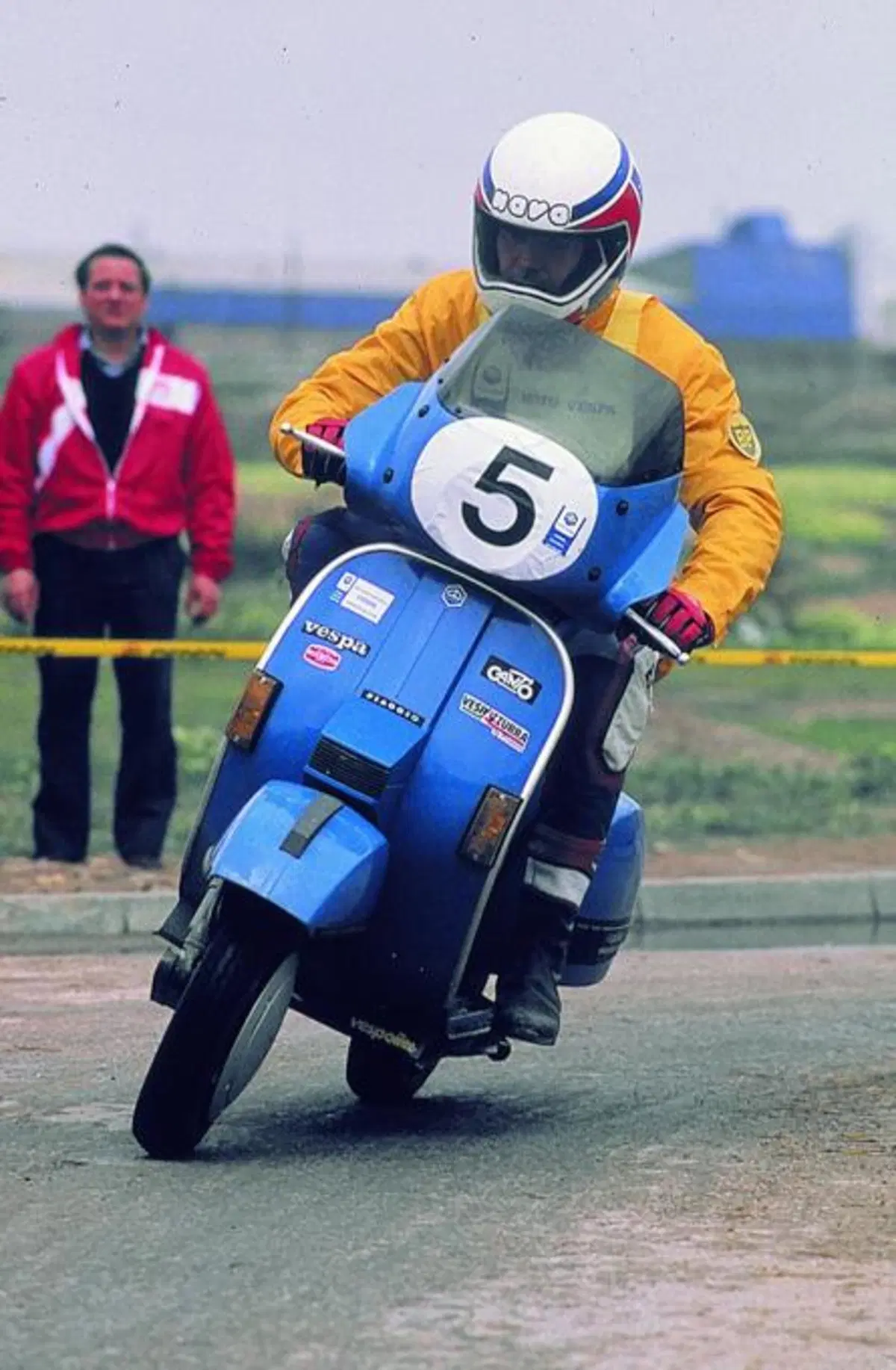 "Quelli delle Vespa truccate" di Andrea Pinasco (5)
