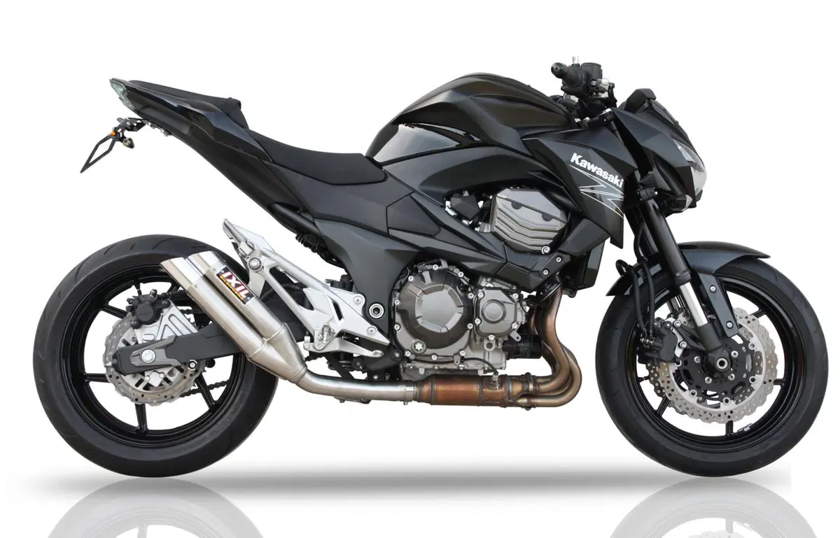 Styl presenta i silenziatori Ixil per Kawasaki Z 800 (4)