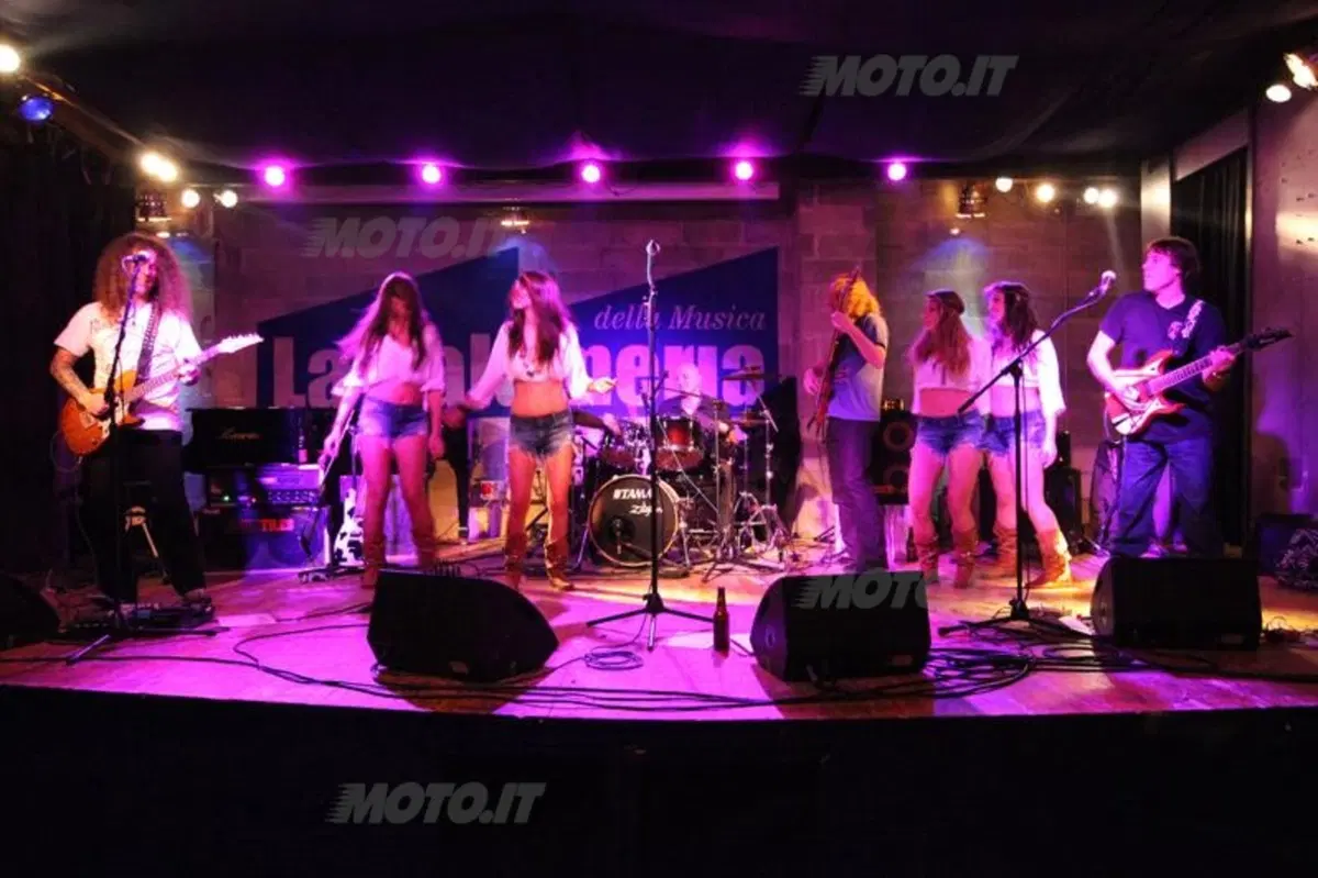 Grande successo per la serata Headbanger a Milano (5)