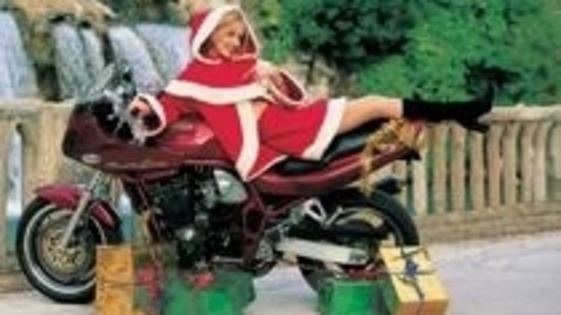 Idee regalo Natale 2012. Cosa mettere sotto l&#039;albero dei motociclisti?