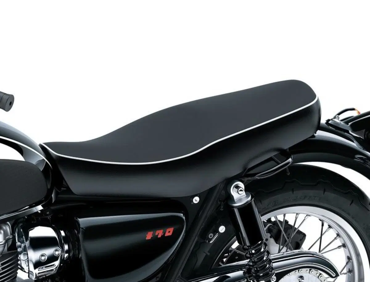 Meguro rinasce con la K3. Una diversa Kawasaki W800 (7)