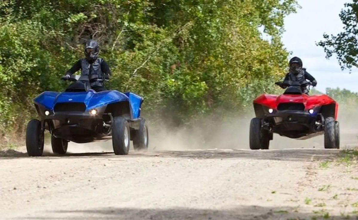 Gibbs Quadski: Il quad che si trasforma in moto d’acqua   (3)