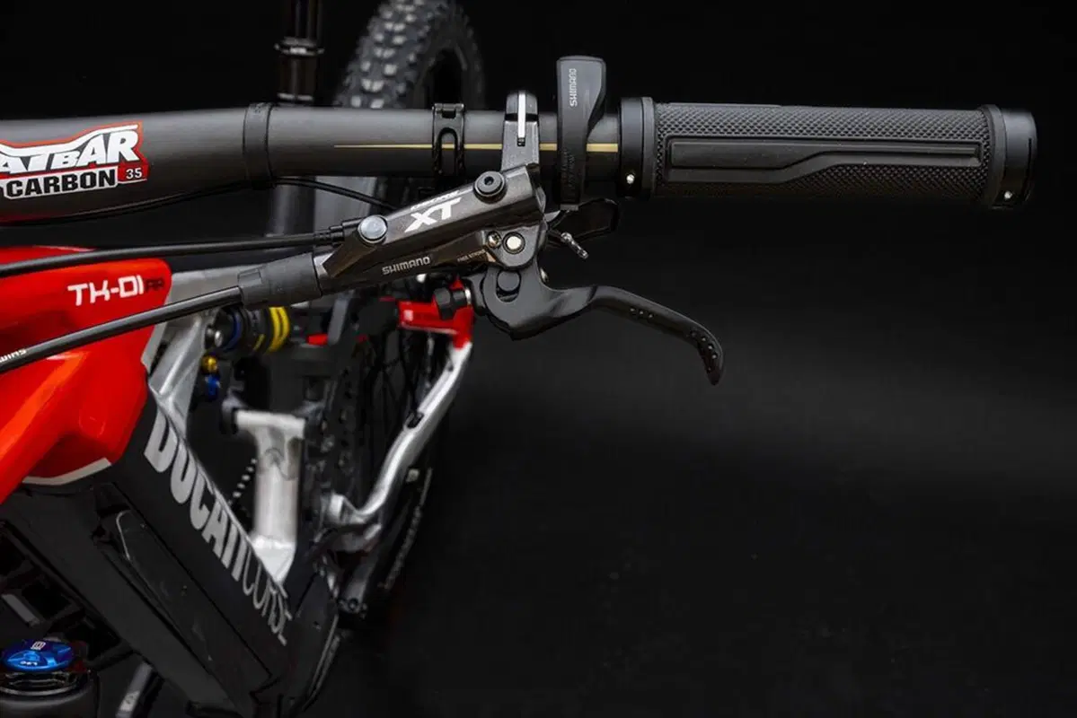 Ducati TK-01 RR: la prima e-mtb da enduro con le ali! ANTEPRIMA MONDIALE