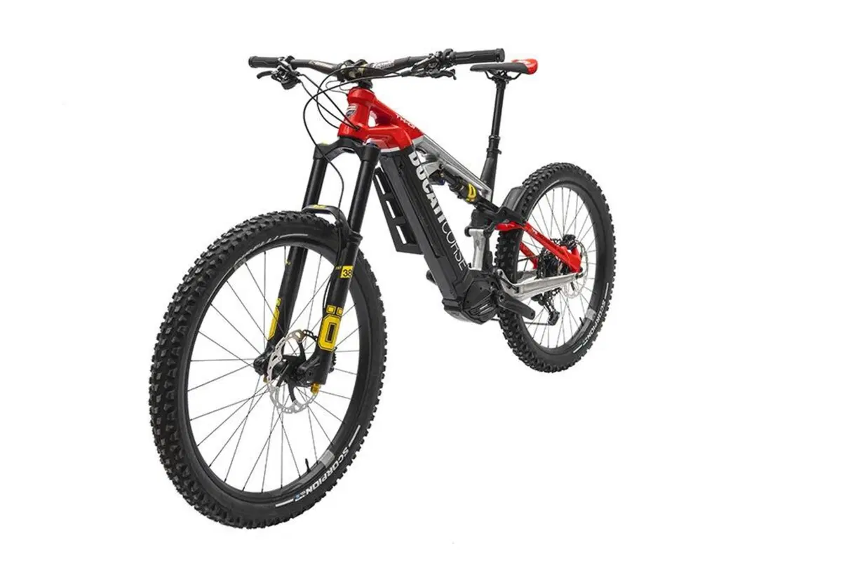 Ducati TK-01 RR: la prima e-mtb da enduro con le ali! ANTEPRIMA MONDIALE (5)