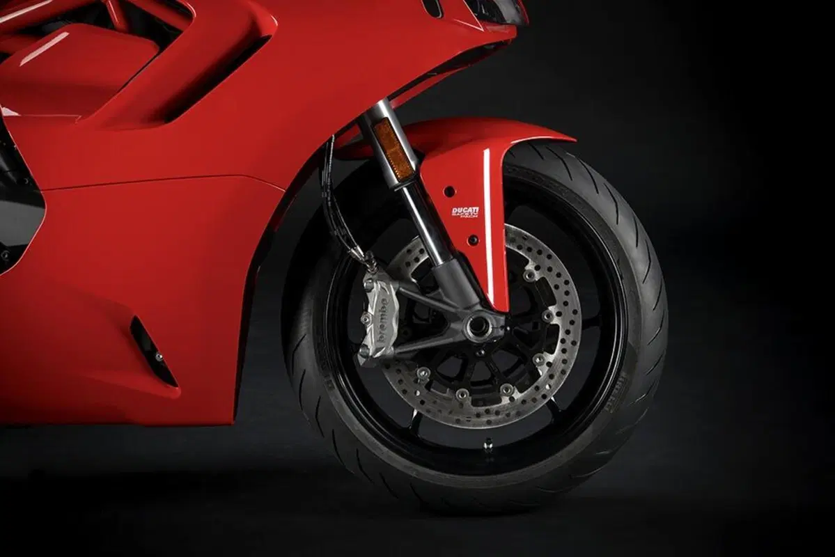 Ducati SuperSport 950 e 950 S 2021: dati e foto (3)