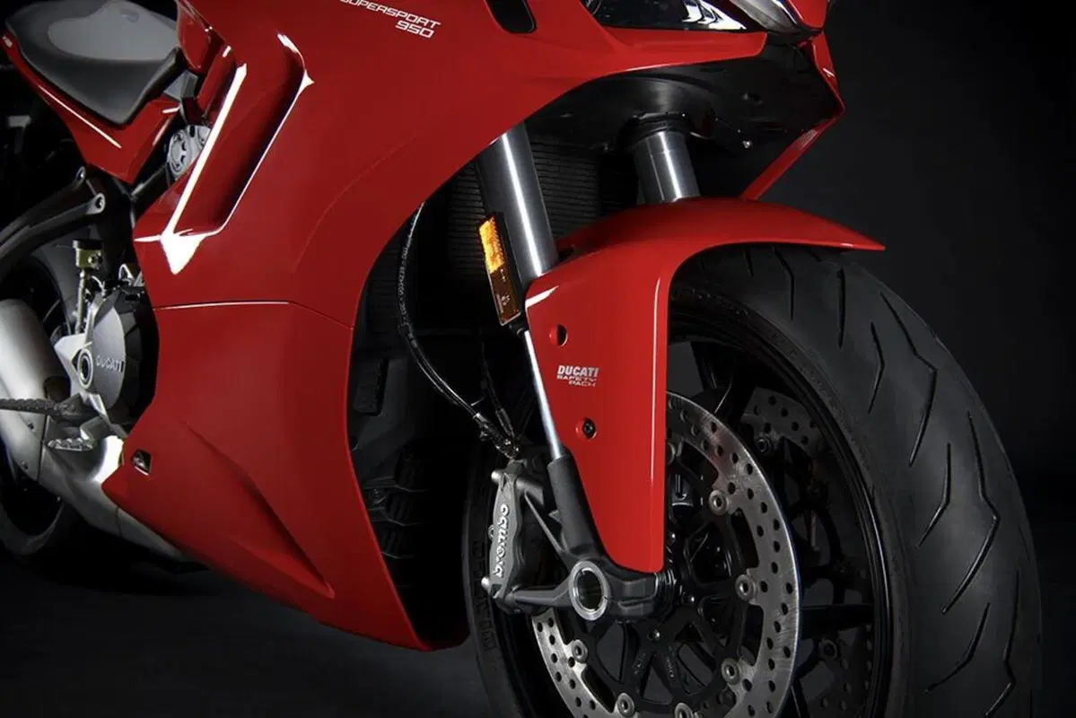 Ducati SuperSport 950 e 950 S 2021: dati e foto (7)