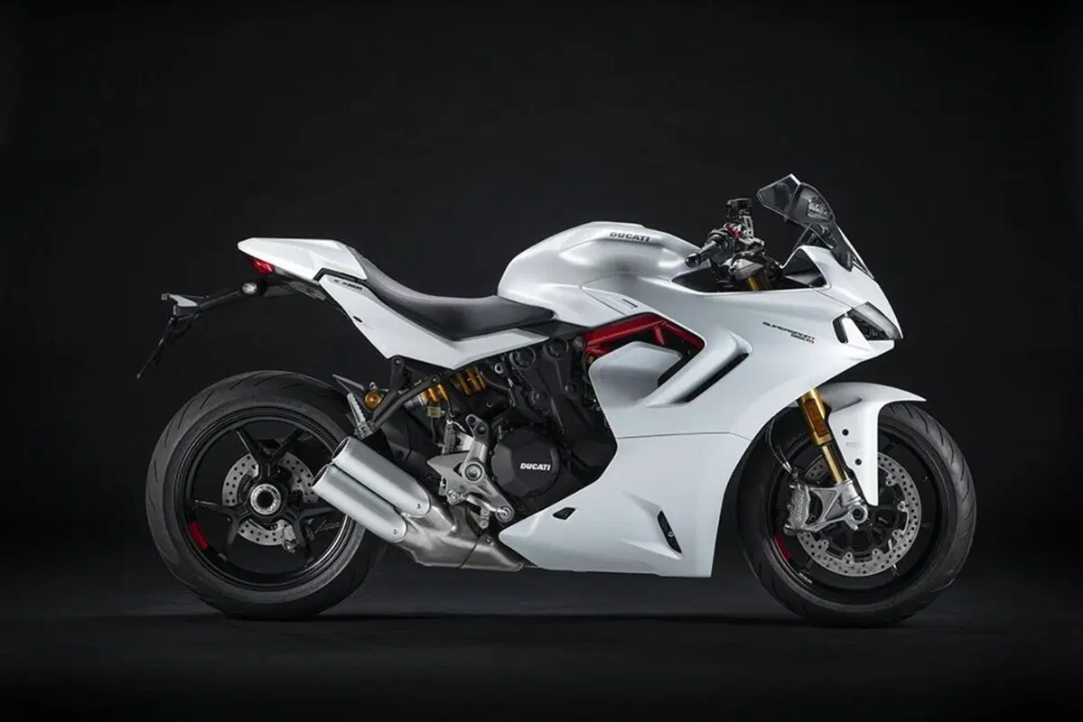 Ducati SuperSport 950 e 950 S 2021: dati e foto (3)