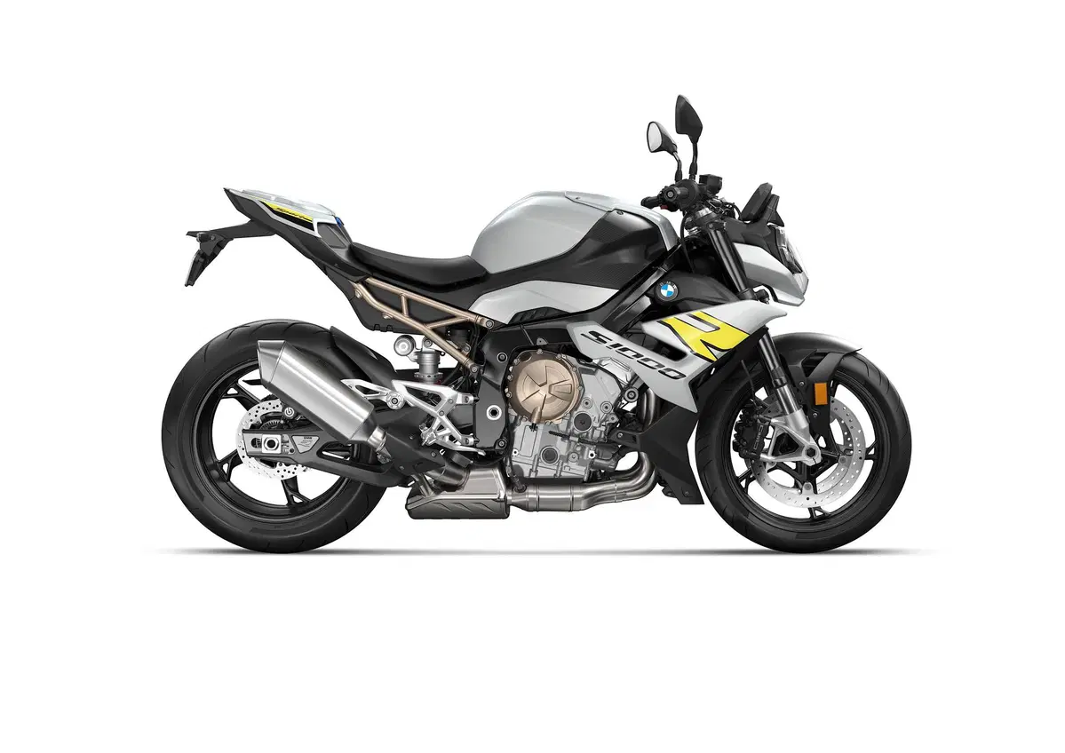 Nuova BMW S1000R 2021. Foto e dati (9)