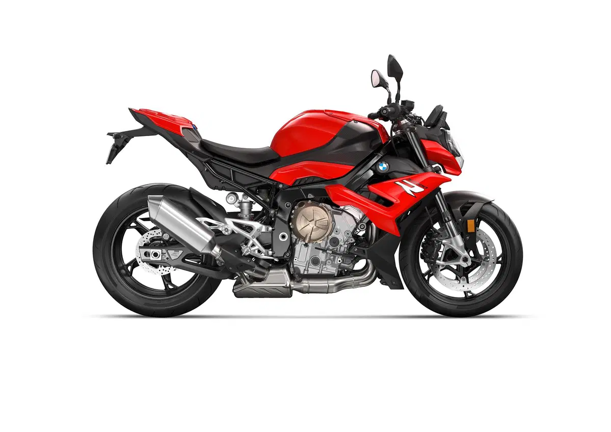 Nuova BMW S1000R 2021. Foto e dati (7)