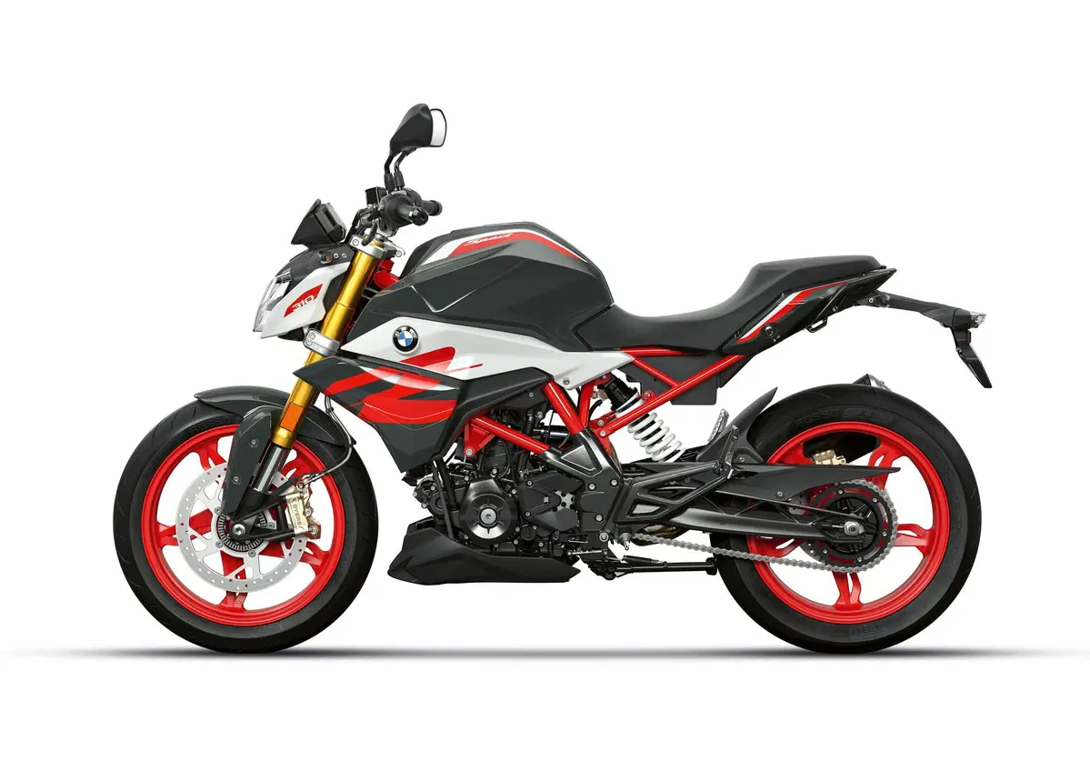 BMW G310R m.y. 2021. Si aggiornano motore ed estetica  (2)