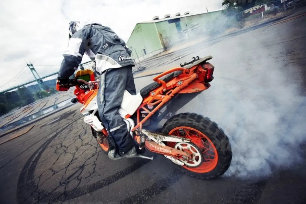 Triumph Tiger 800 XC, adatta a qualsiasi terreno