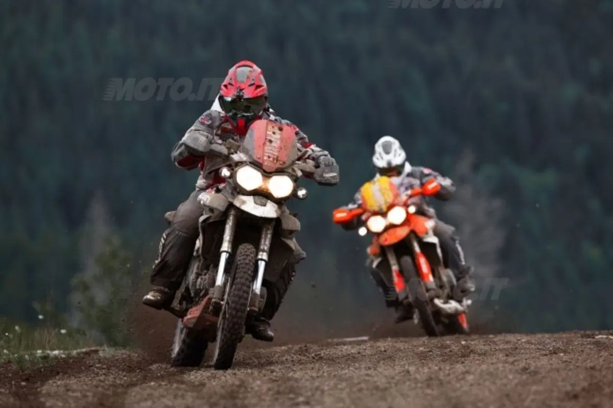 Triumph Tiger 800 XC, adatta a qualsiasi terreno (2)