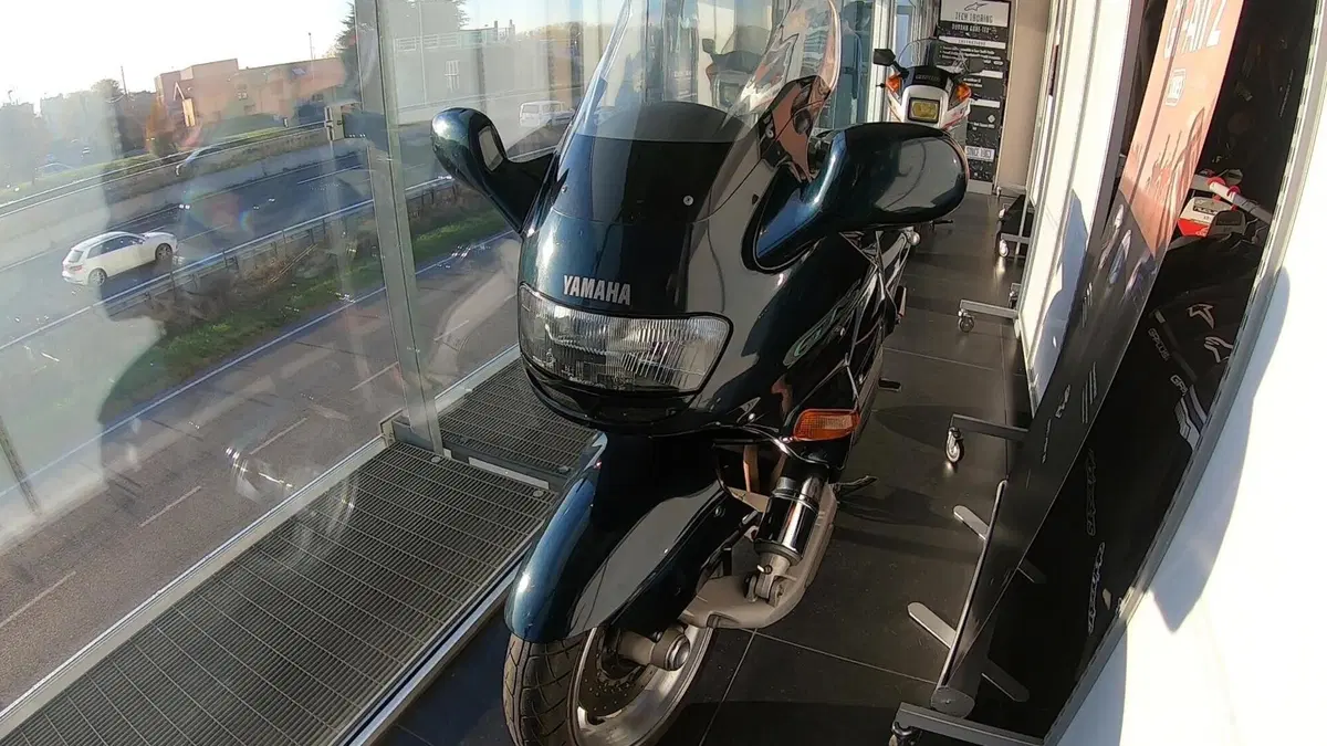 Speciale Yamaha YoungTimer anni 80/90 - Fabrizio Pirovano. FZ750, OW-01, OW-02 R7 da Valli Moto (4)