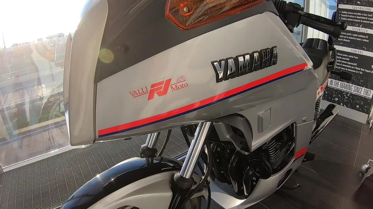 Speciale Yamaha YoungTimer anni 80/90 - Fabrizio Pirovano. FZ750, OW-01, OW-02 R7 da Valli Moto