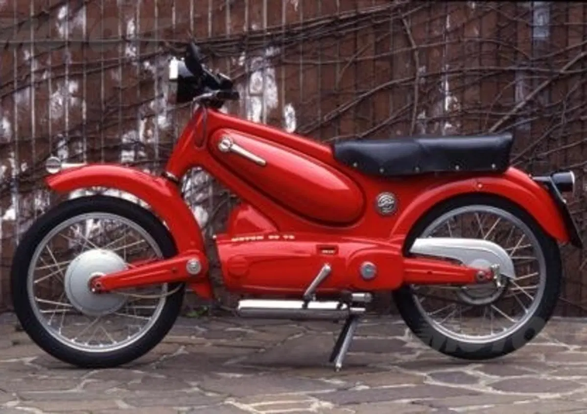 Massimo Clarke: "Le moto carrozzate degli anni Cinquanta"