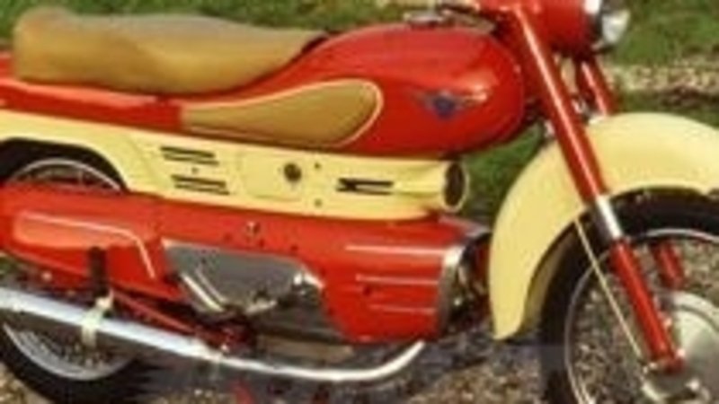 Massimo Clarke: &quot;Le moto carrozzate degli anni Cinquanta&quot;