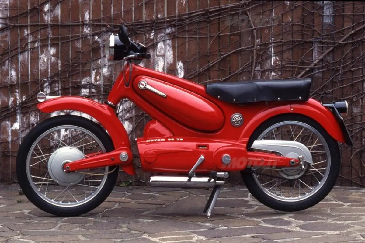 Massimo Clarke: "Le moto carrozzate degli anni Cinquanta" (3)