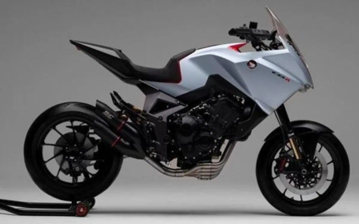 Honda CB4X, la versione di serie si avvicina? Nuove immagini