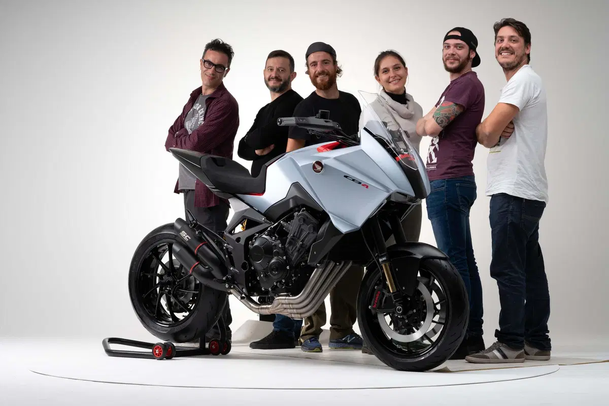 Honda CB4X, la versione di serie si avvicina? Nuove immagini (15)