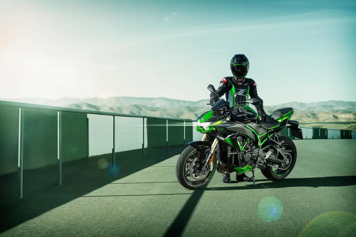 Kawasaki Z H2 SE: novità 2021 (5)