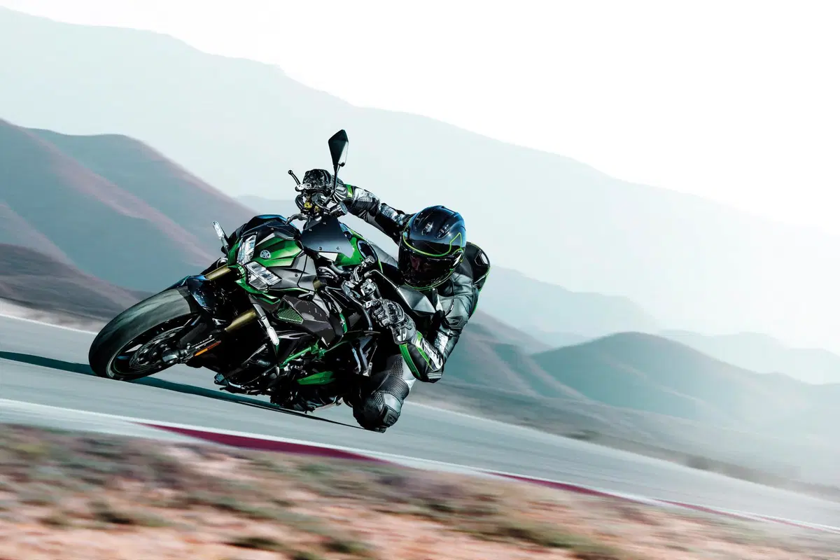 Kawasaki Z H2 SE: novità 2021 (11)